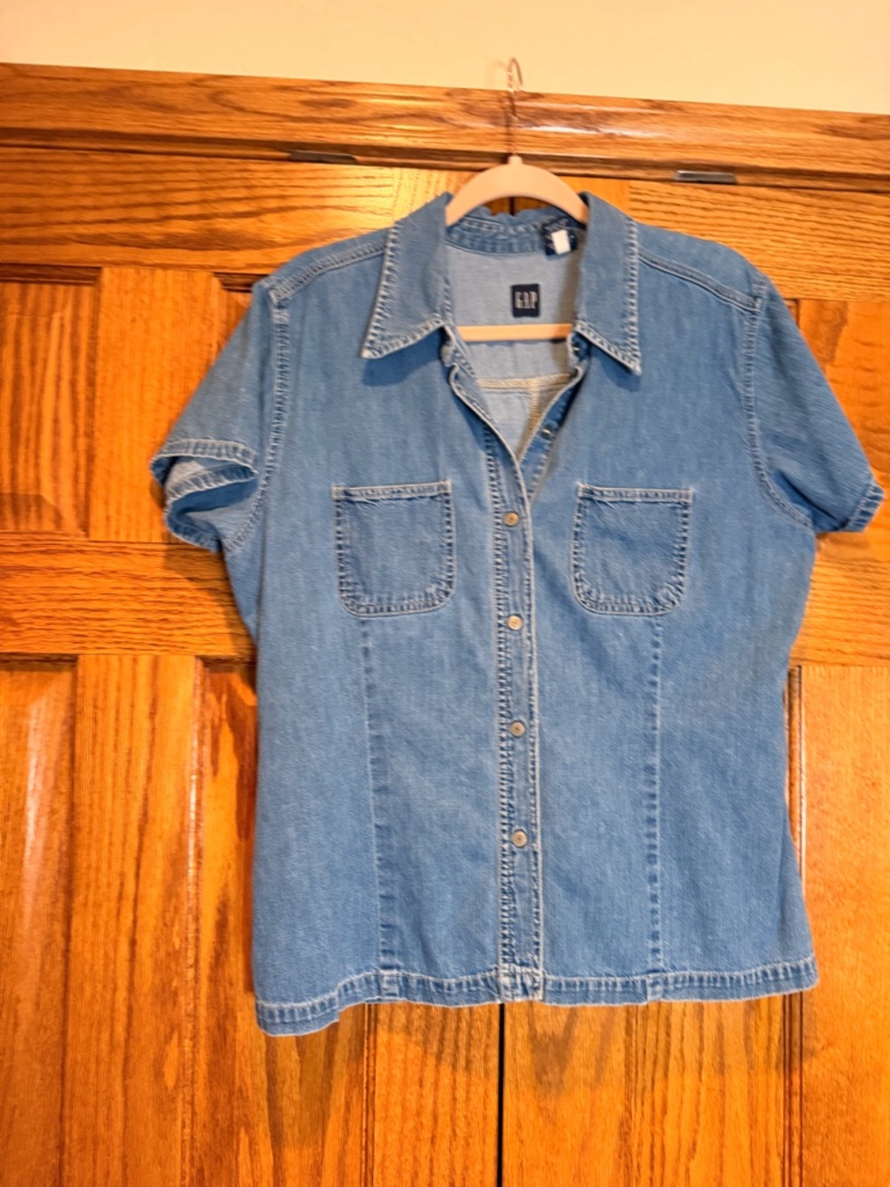 Vintage - GAP Light Blue Denim Short-Sleeve Button Up Shirt